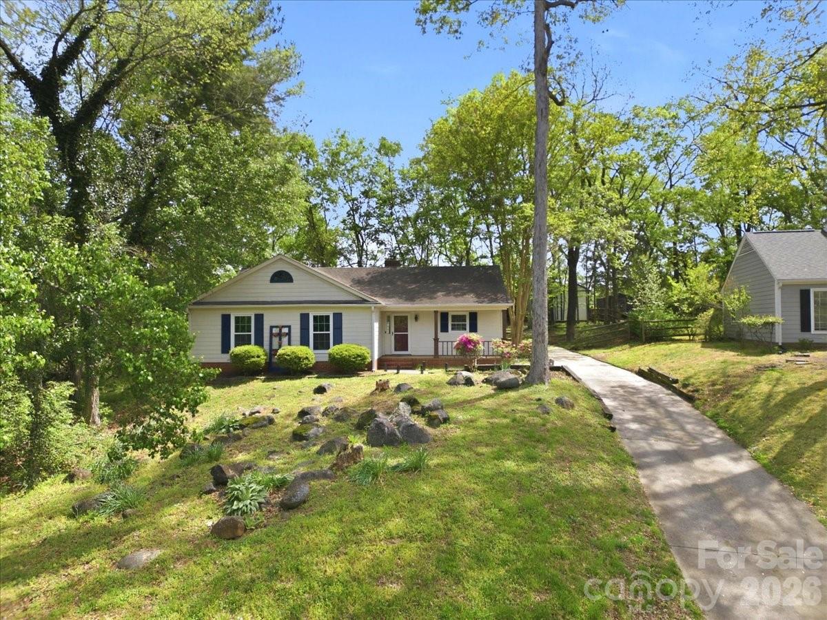 2516 Turnberry Lane Charlotte NC 28210