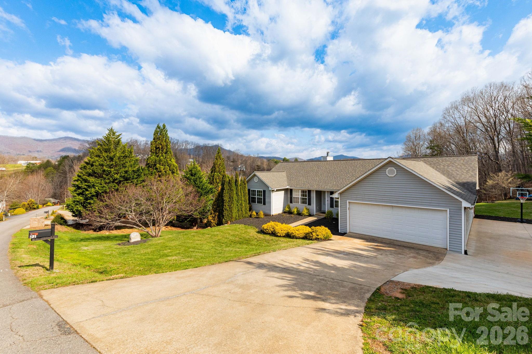 21 S Lindon Cove Road Candler NC 28715