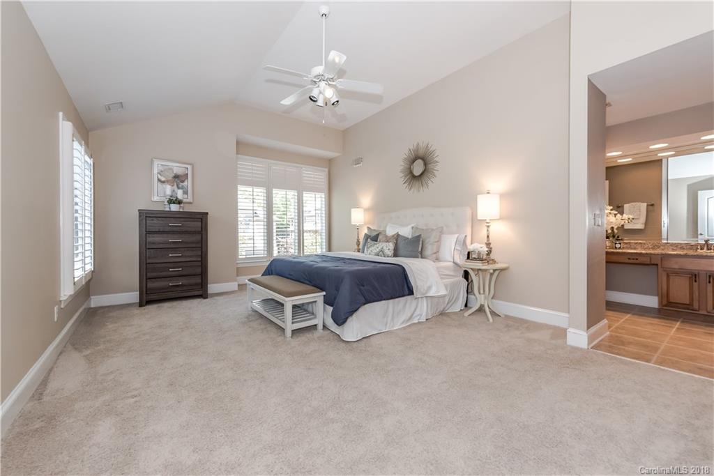 5738 Ballinard Lane Charlotte NC 28277