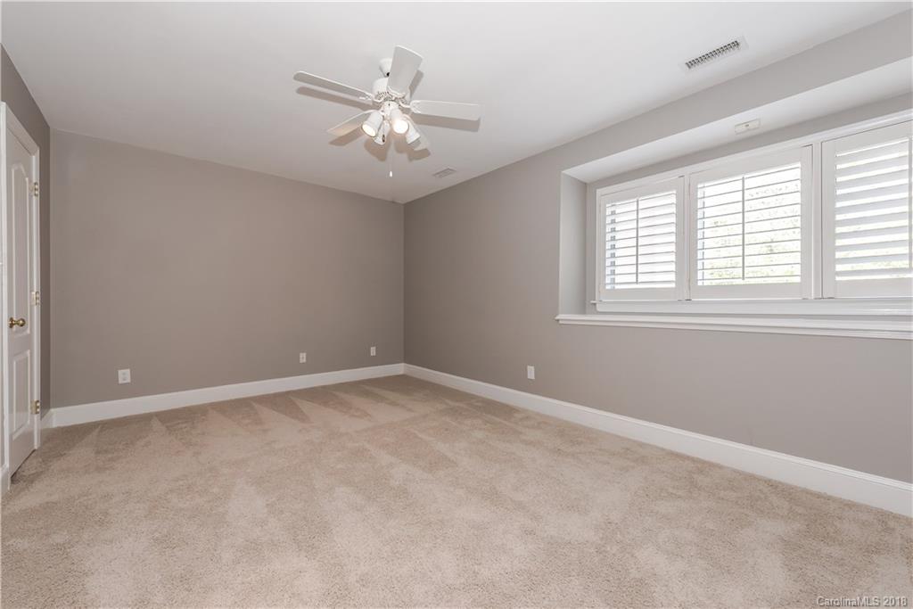 5738 Ballinard Lane Charlotte NC 28277