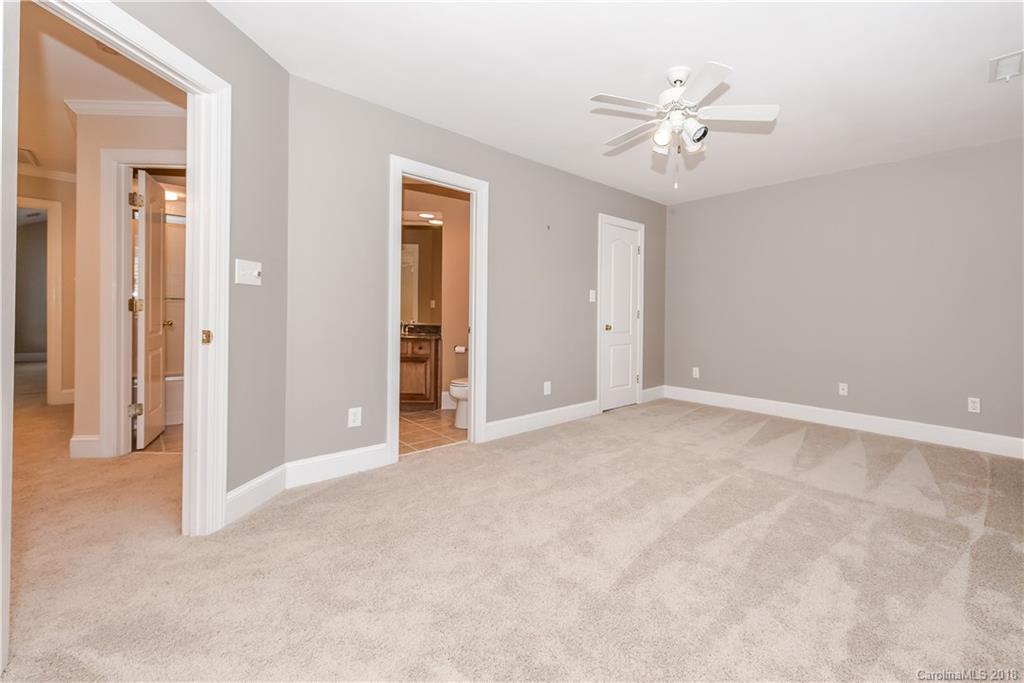 5738 Ballinard Lane Charlotte NC 28277