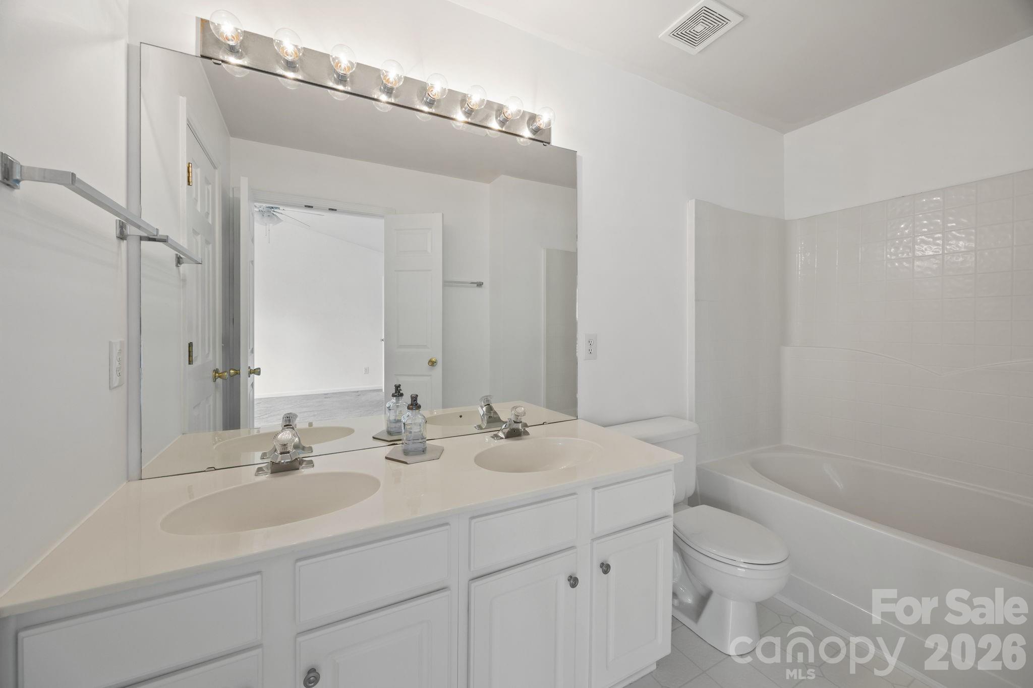 3228 Mannington Drive Charlotte NC 28270