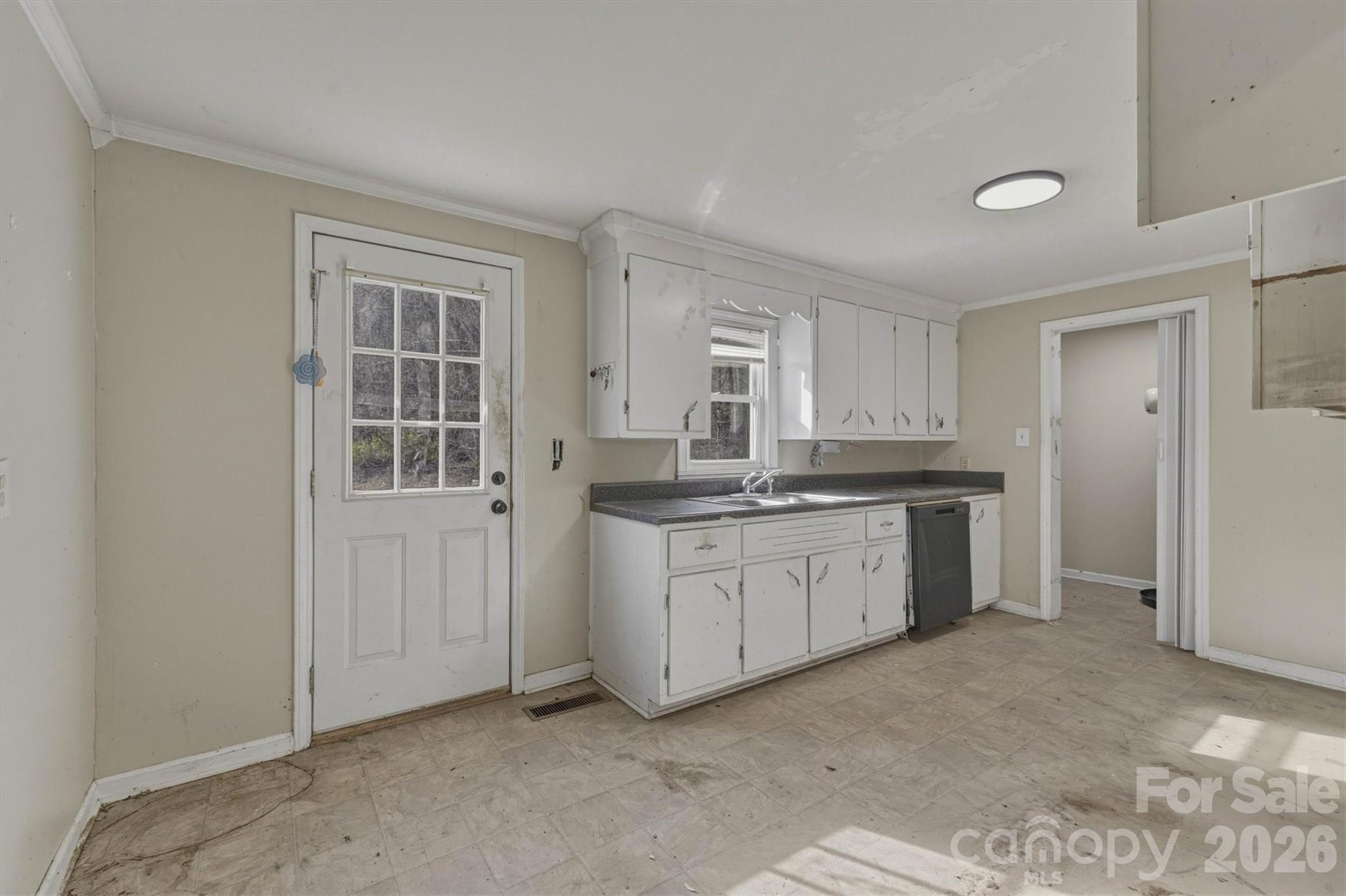 1553 Echo Drive Lenoir NC 28645