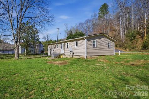 1553 Echo Drive Lenoir NC 28645
