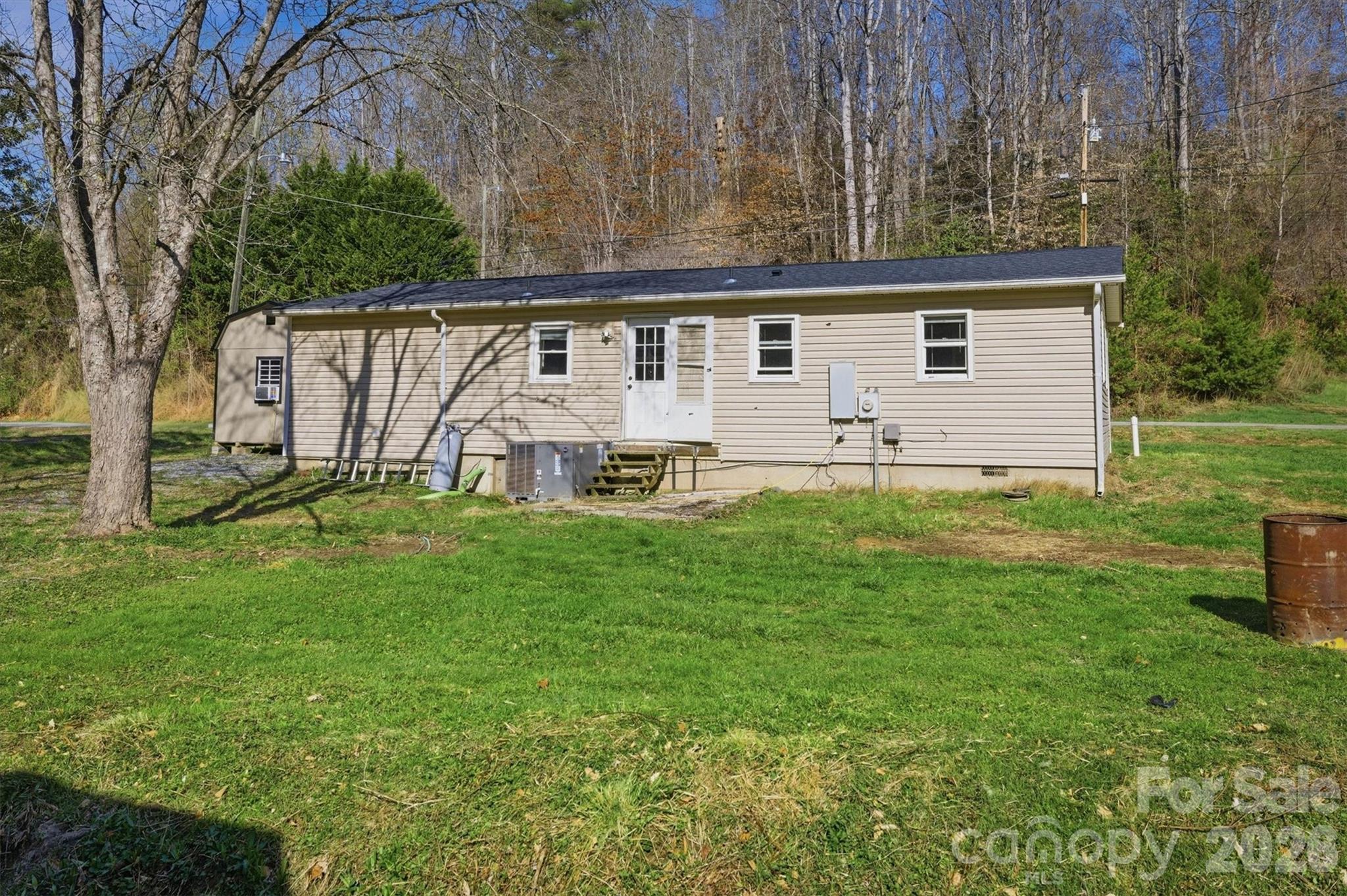 1553 Echo Drive Lenoir NC 28645