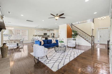 8455 Rosemary Way Harrisburg NC 28075