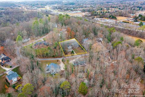 252 Deerfield Street SE Lenoir NC 28645