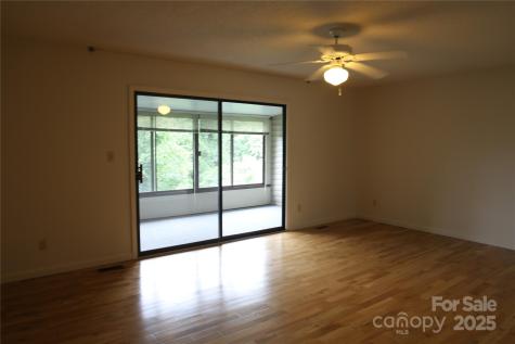 60 Park Avenue Street Asheville NC 28803