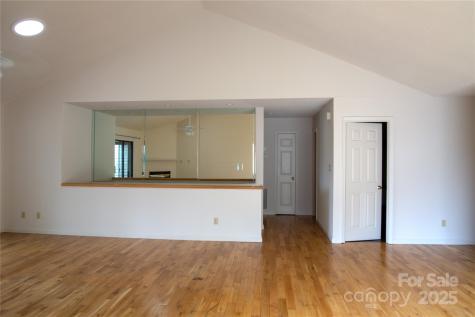 60 Park Avenue Street Asheville NC 28803