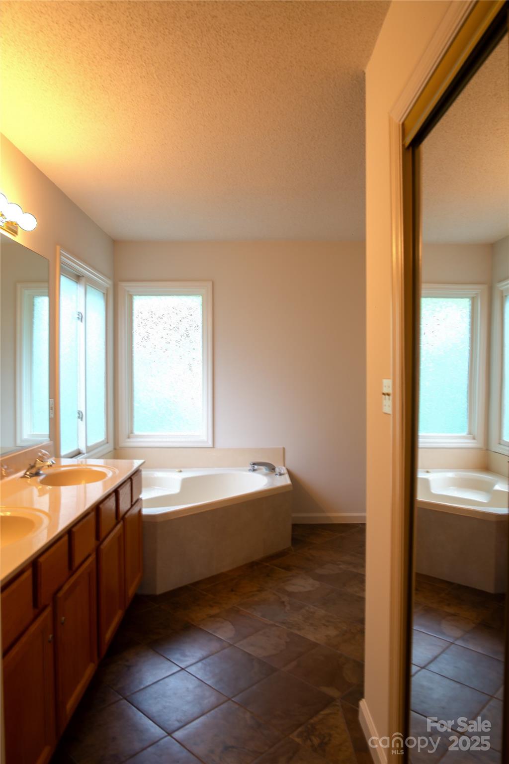 60 Park Avenue Street Asheville NC 28803