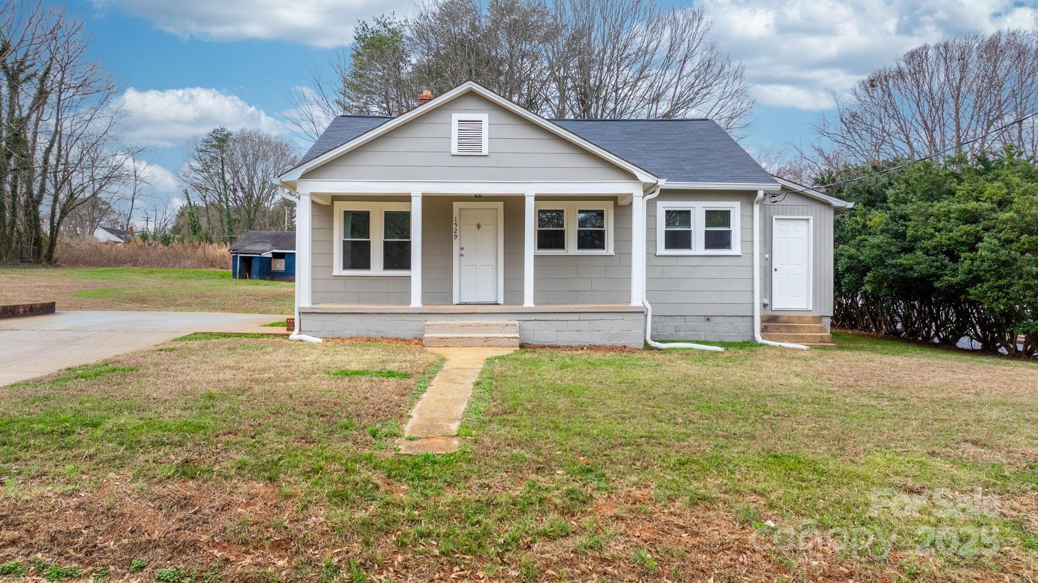 1529 4th Street NE Hickory NC 28601