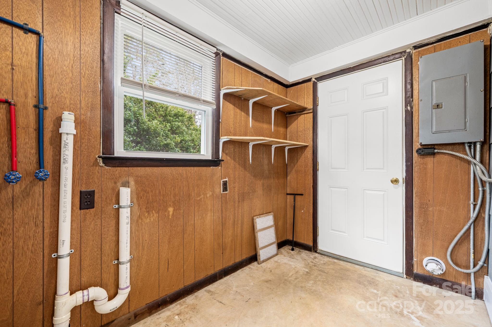 1529 4th Street NE Hickory NC 28601