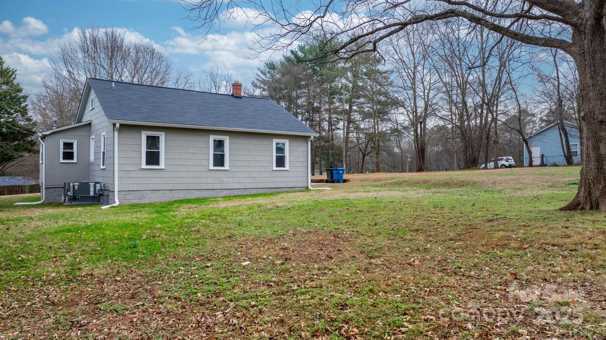 1529 4th Street NE Hickory NC 28601