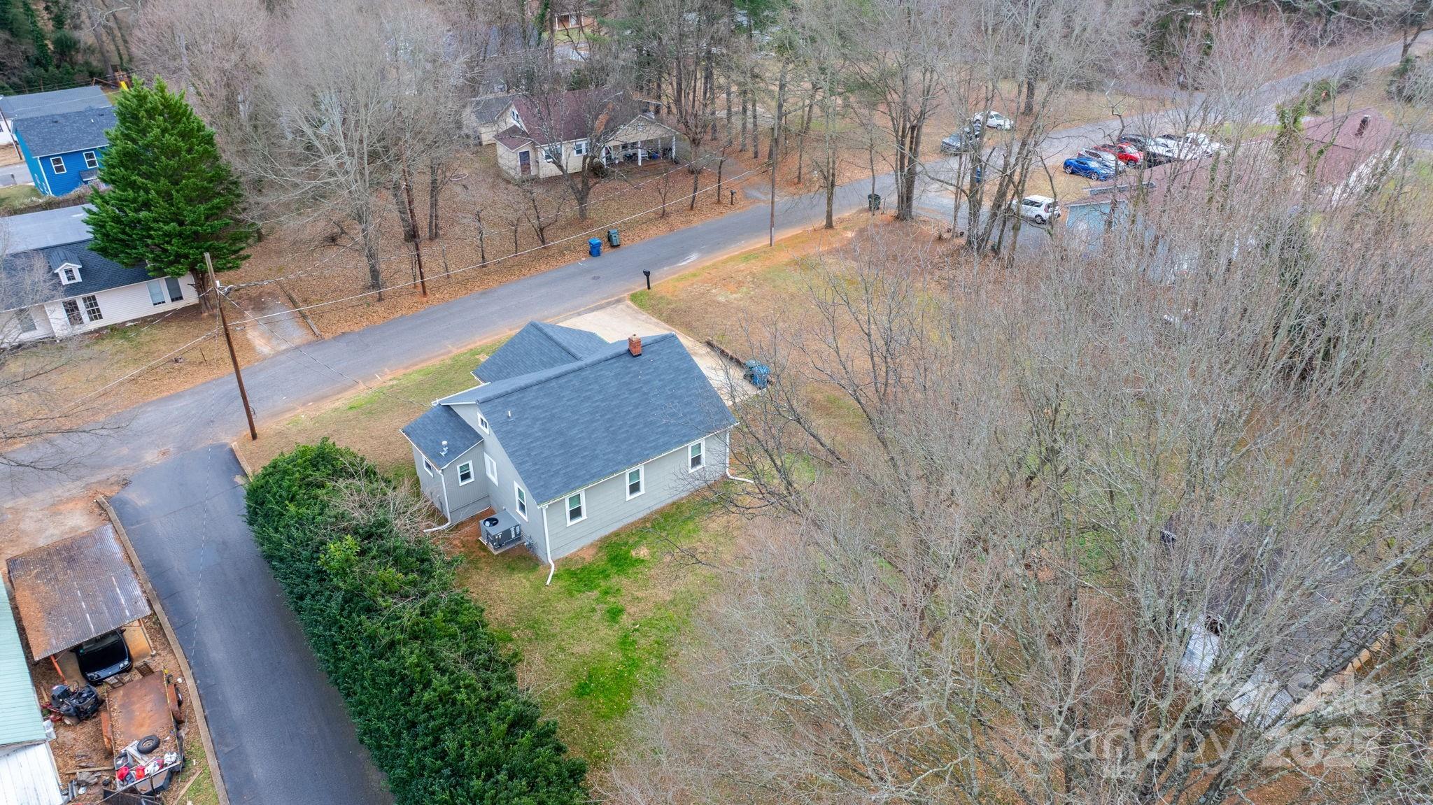 1529 4th Street NE Hickory NC 28601