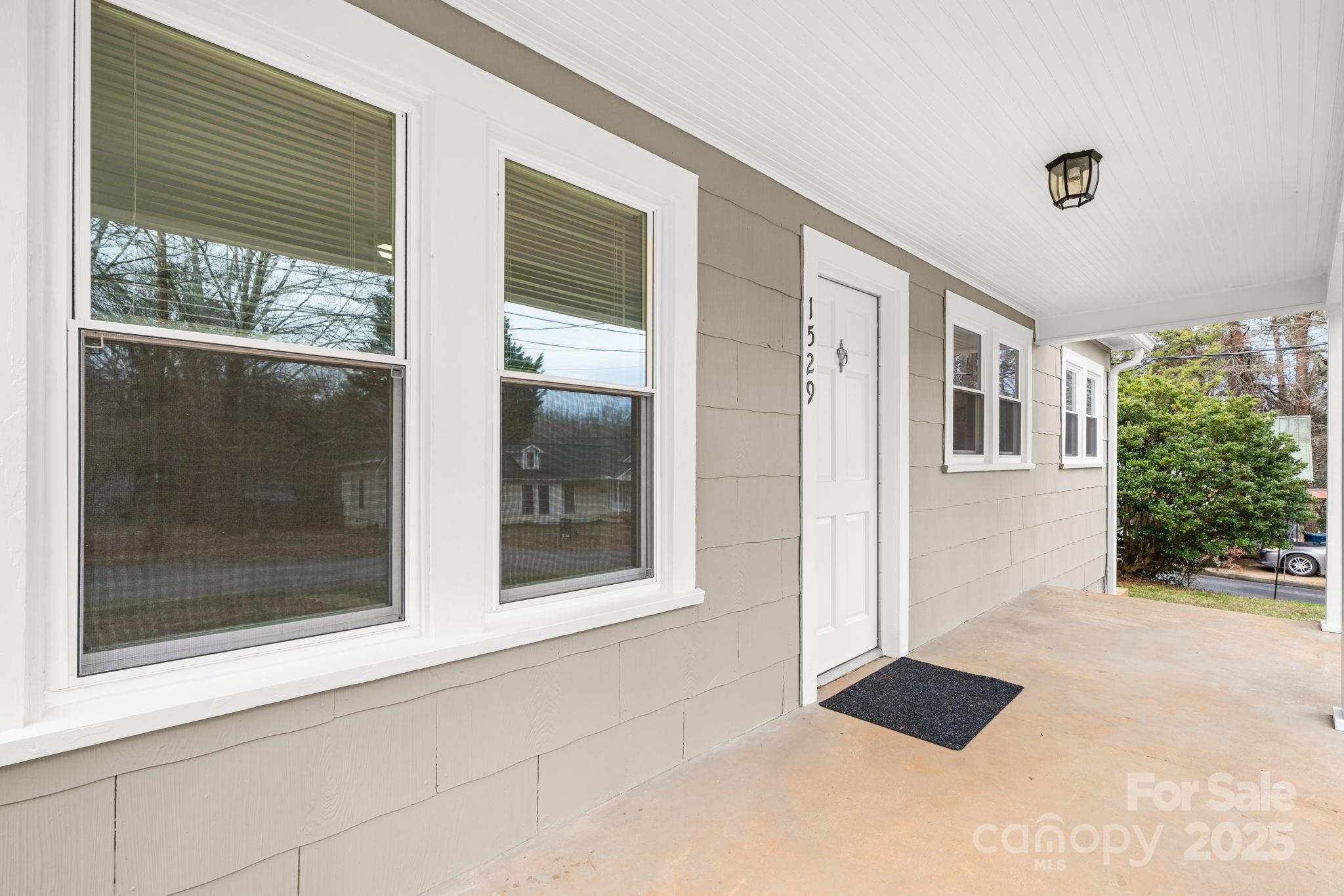 1529 4th Street NE Hickory NC 28601