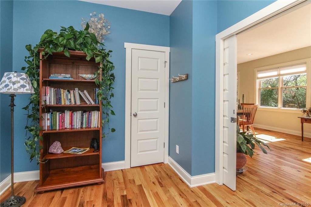 104 Estes Court Asheville NC 28806