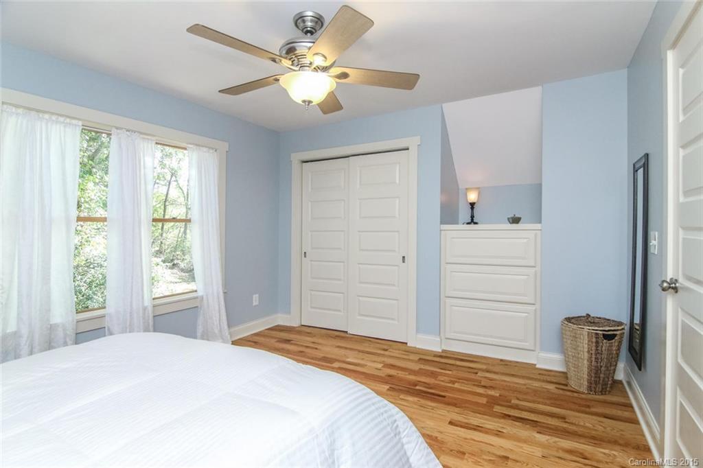 104 Estes Court Asheville NC 28806