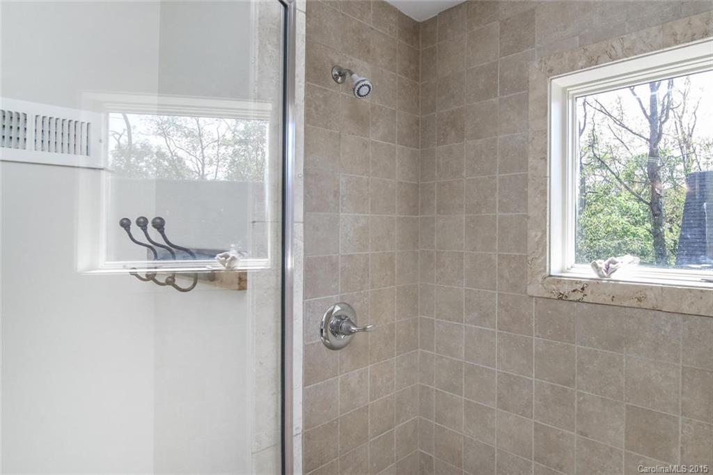 104 Estes Court Asheville NC 28806