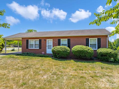 2101 Lamesa Court Lenoir NC 28645