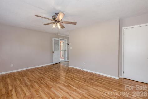 2101 Lamesa Court Lenoir NC 28645