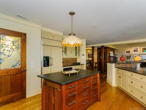 24 Westhaven Drive Asheville NC 28804