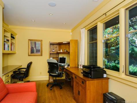 24 Westhaven Drive Asheville NC 28804