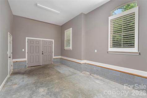 349 Freedom Trail Court Zirconia NC 28790