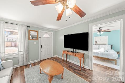 211 9th Street Belmont NC 28012