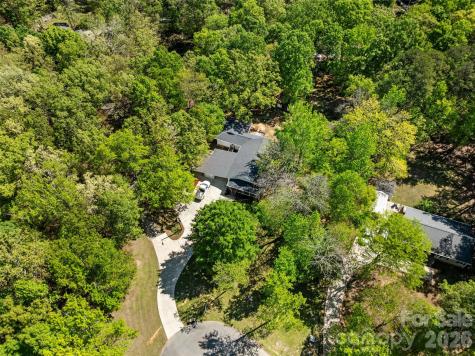 5801 Lindenwood Drive Matthews NC 28104