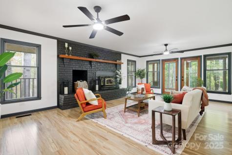 8 Indian Ridge Road Asheville NC 28803