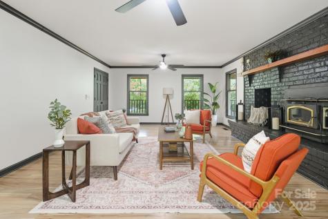 8 Indian Ridge Road Asheville NC 28803