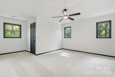 8 Indian Ridge Road Asheville NC 28803