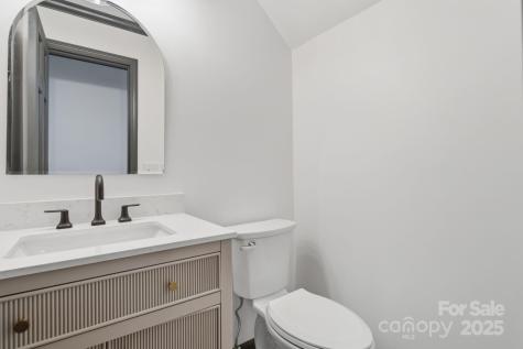 8 Indian Ridge Road Asheville NC 28803