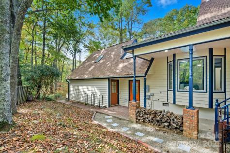 8 Indian Ridge Road Asheville NC 28803
