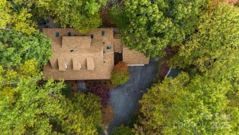 8 Indian Ridge Road Asheville NC 28803