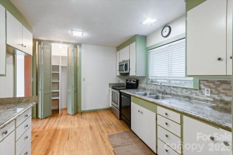 277 Fairlane Road Columbus NC 28722
