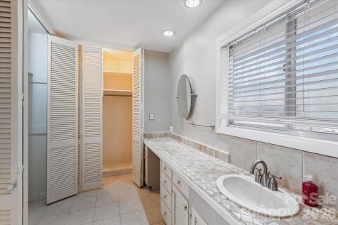 277 Fairlane Road Columbus NC 28722
