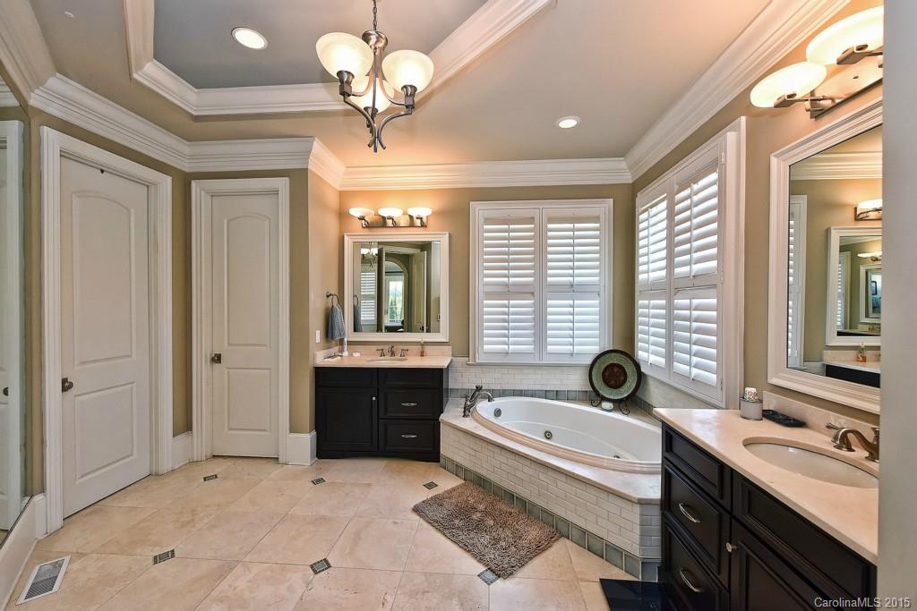 1613 Pearlstone Lane Matthews NC 28104