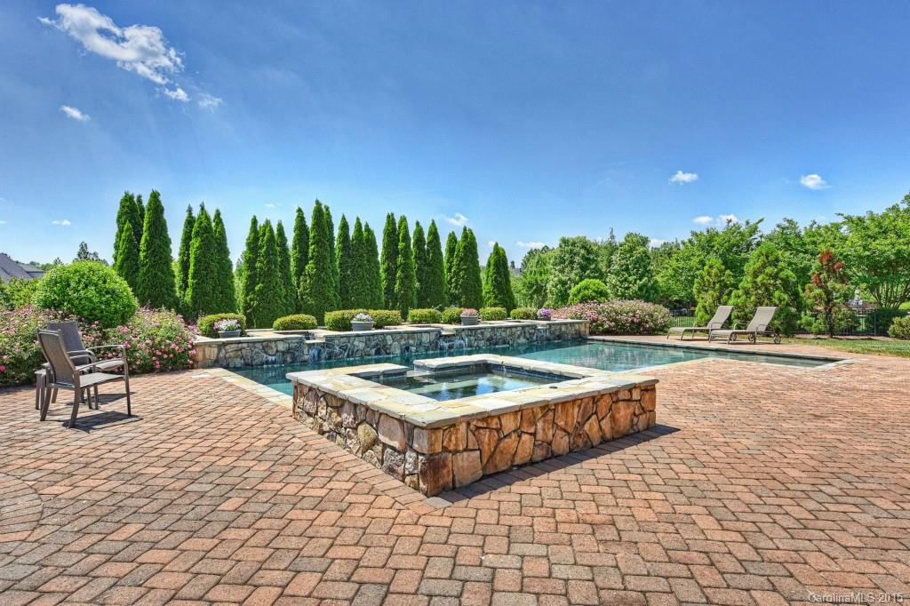 1613 Pearlstone Lane Matthews NC 28104