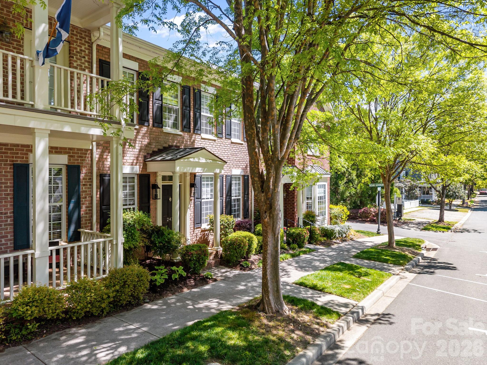 241 N Faulkner Way Davidson NC 28036