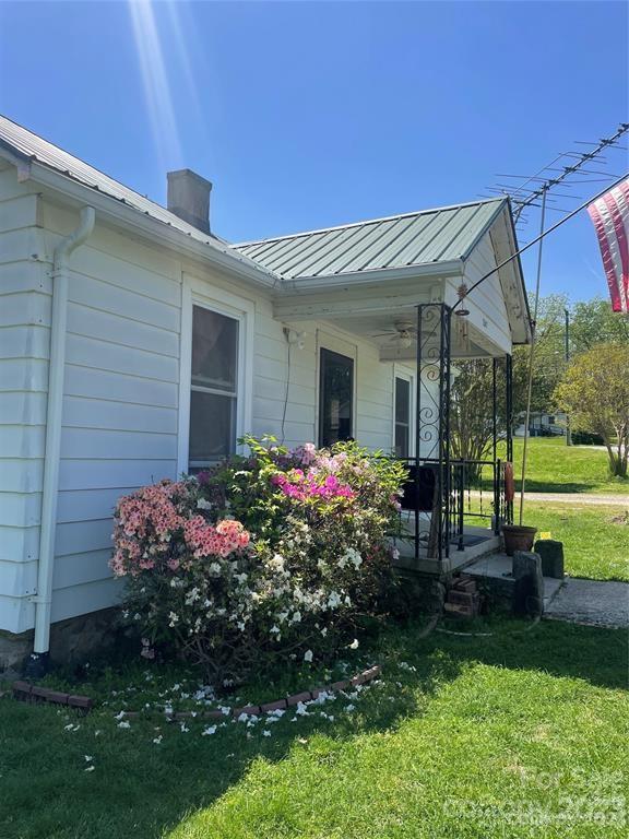 2547 2nd Avenue SW Hickory NC 28602