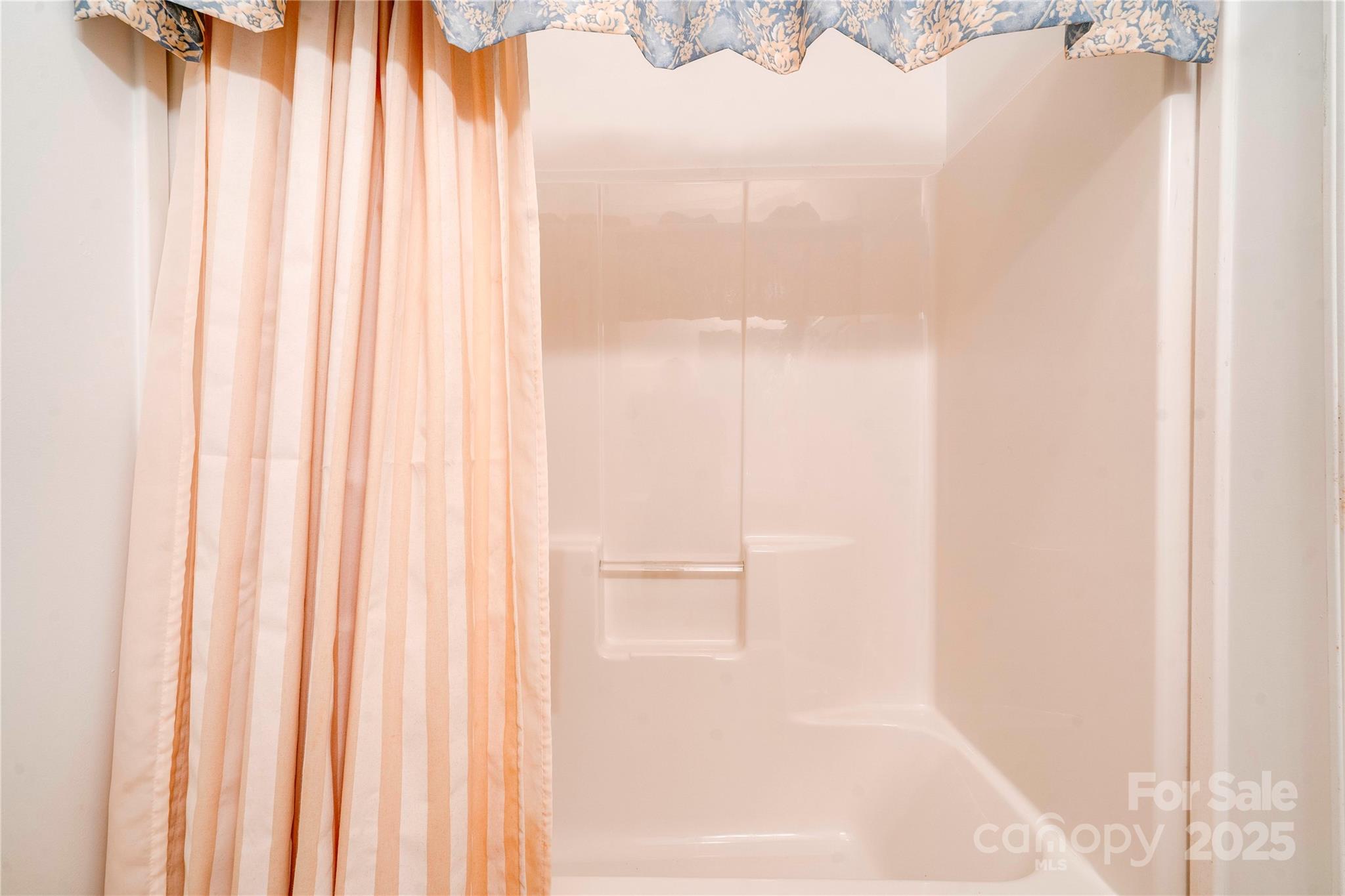 2606 Greenville Highway Flat Rock NC 28731