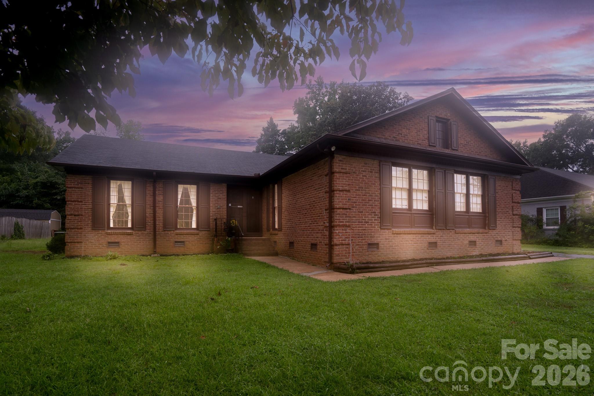 5742 Faulconbridge Road Charlotte NC 28227