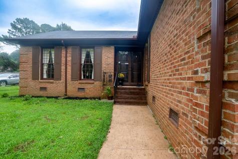 5742 Faulconbridge Road Charlotte NC 28227