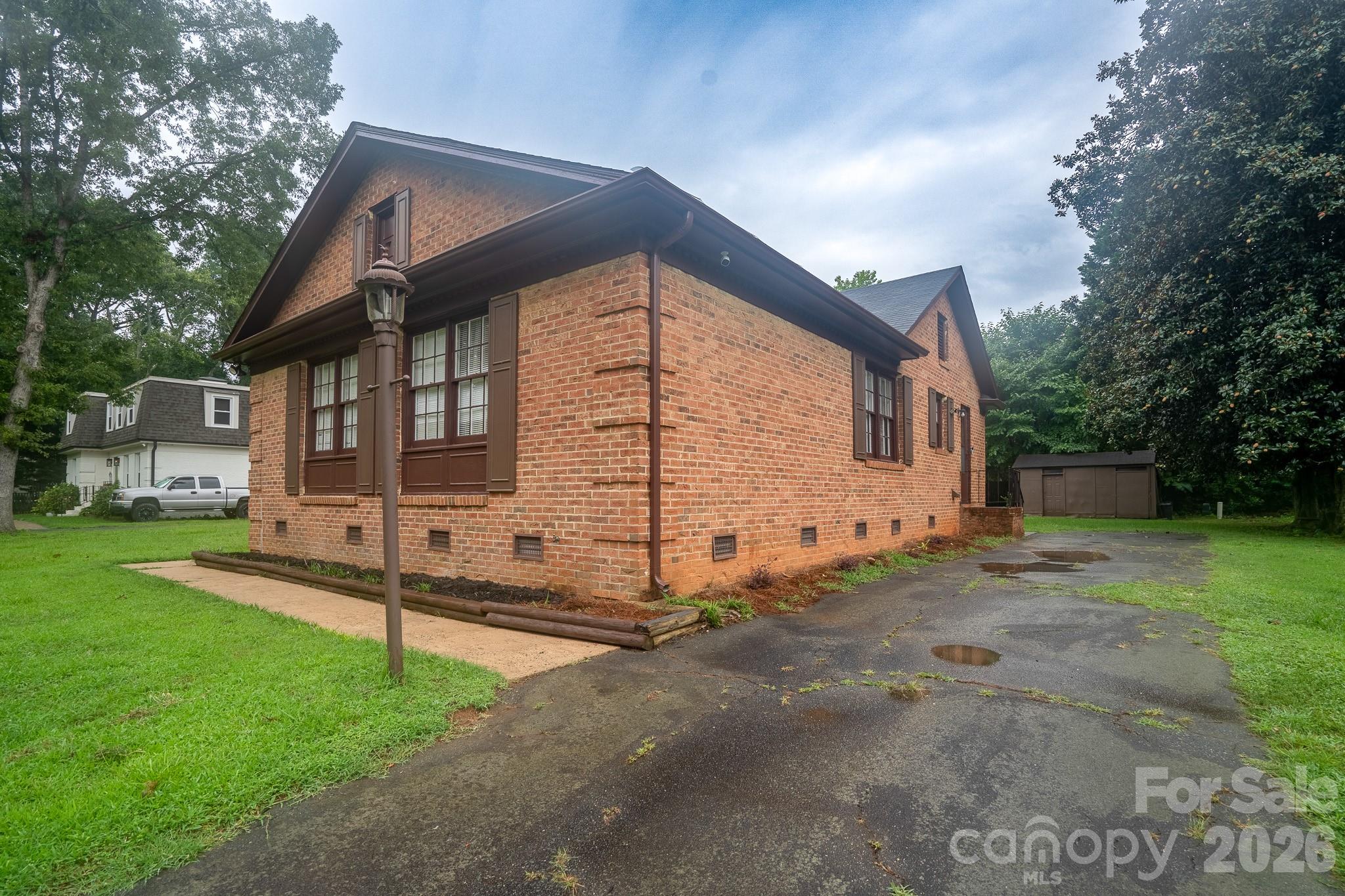 5742 Faulconbridge Road Charlotte NC 28227