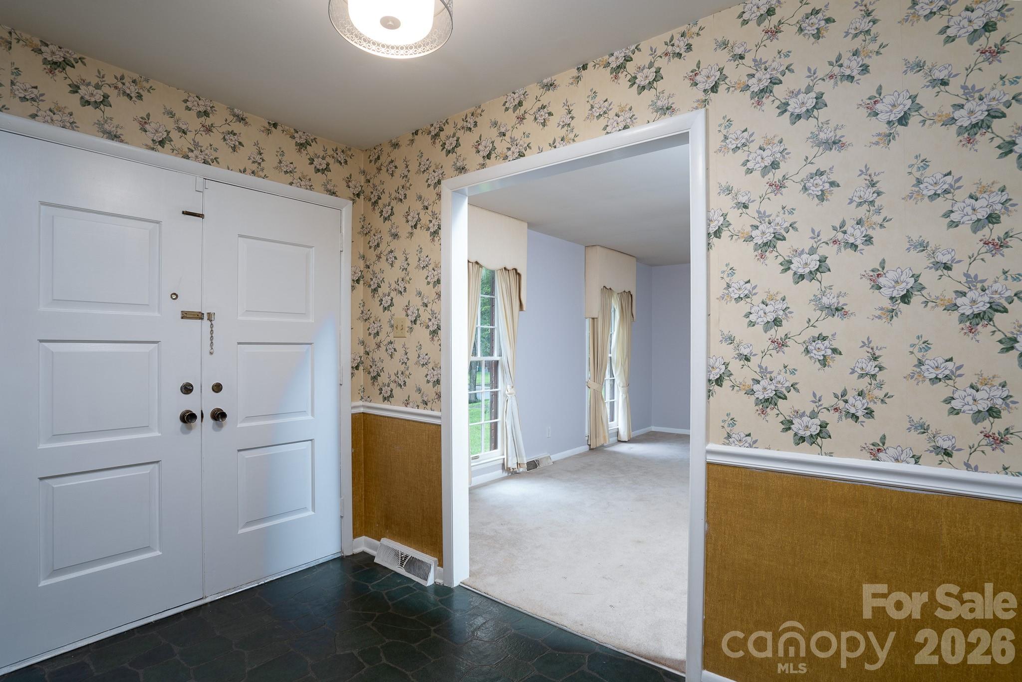 5742 Faulconbridge Road Charlotte NC 28227