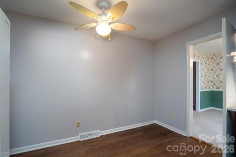 5742 Faulconbridge Road Charlotte NC 28227