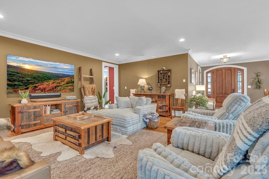 811 Linhigh Drive Newland NC 28657