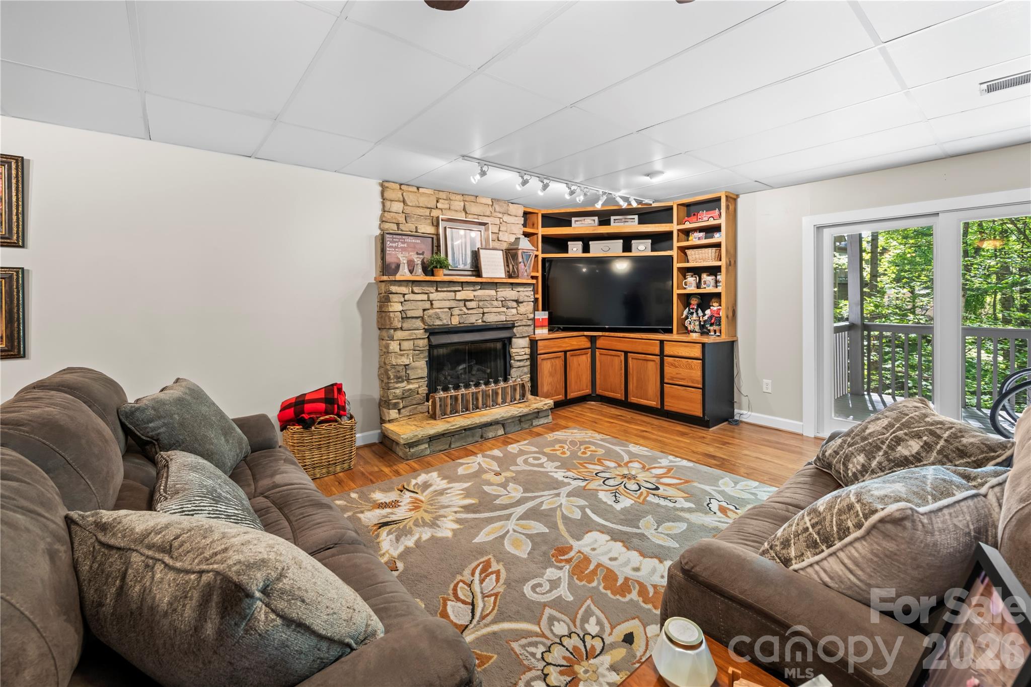 1801 Riverview Court Hendersonville NC 28739