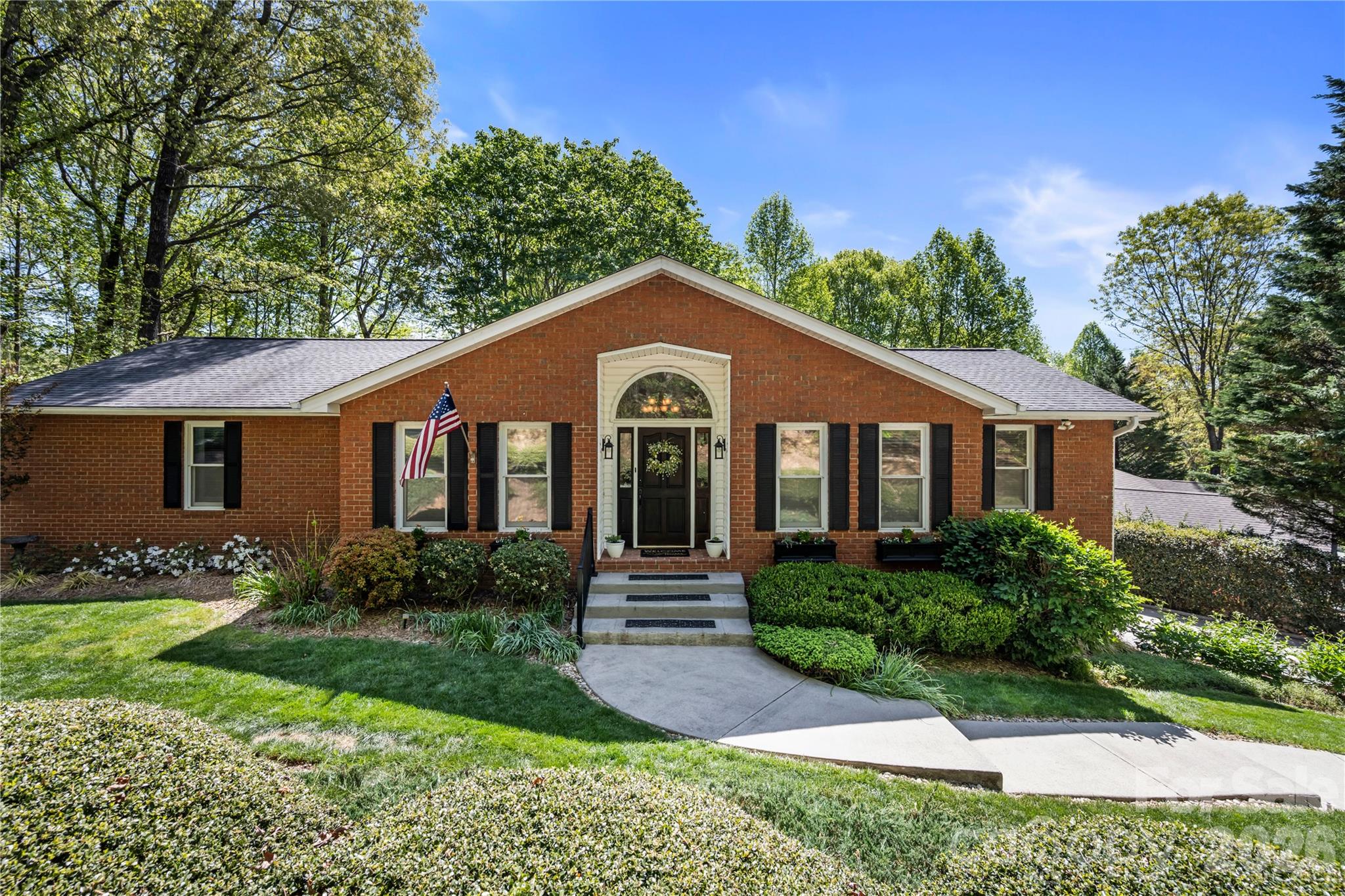 1801 Riverview Court Hendersonville NC 28739
